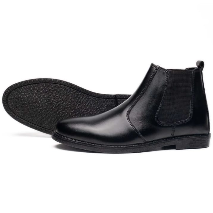 BLACK COW LEATHER CHELSEA BOOTS